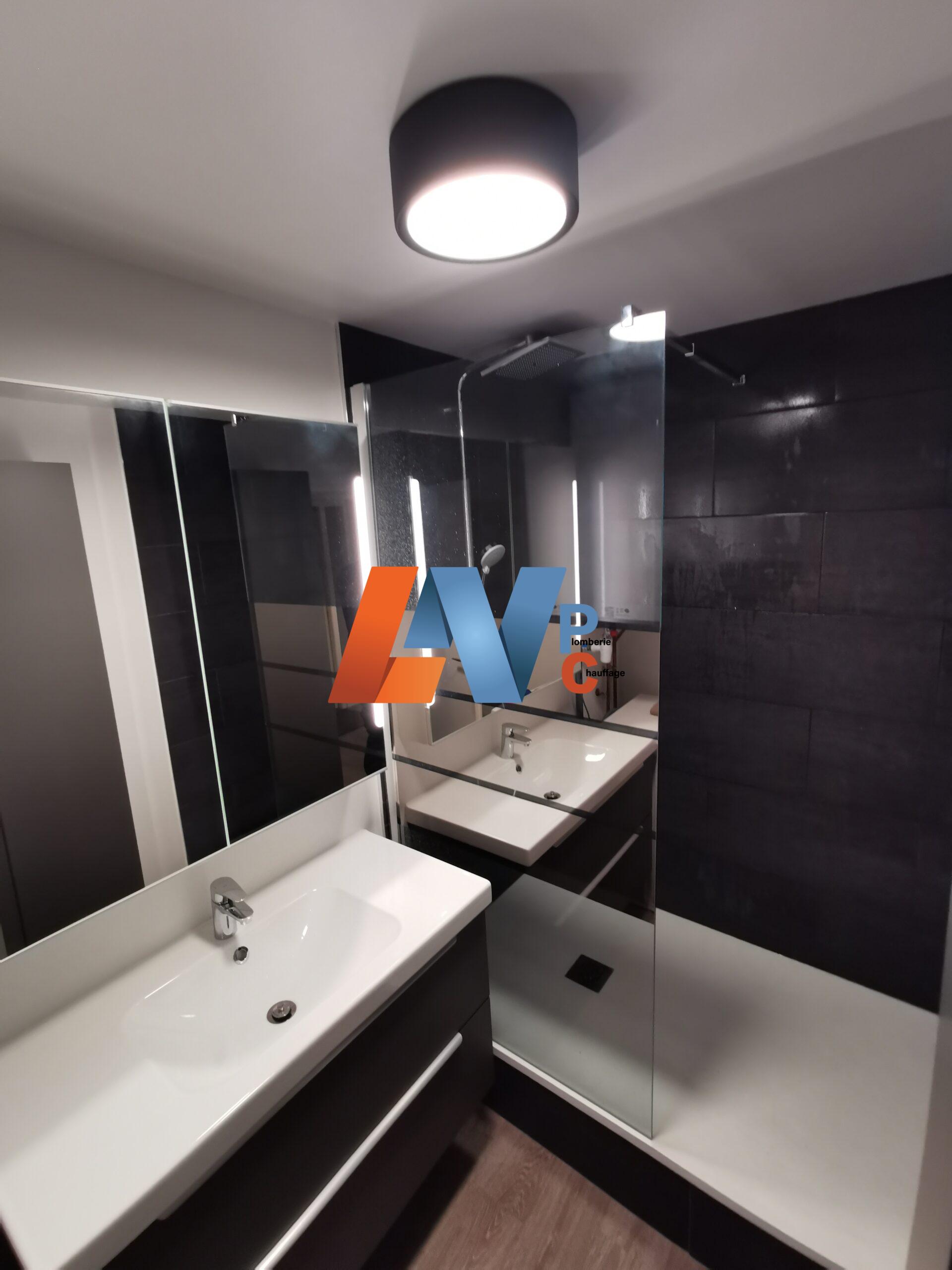 Rénovation salle de bain clé en main avec douche LNPC Savoie